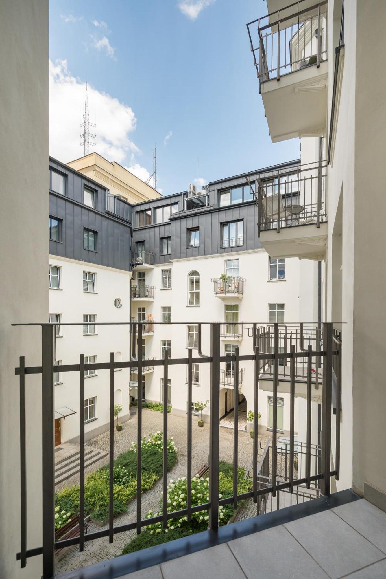 Wilcza City Centre Deluxe Apartment Варшава Екстер'єр фото